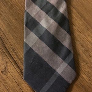 100% Authentic Burberry Tie